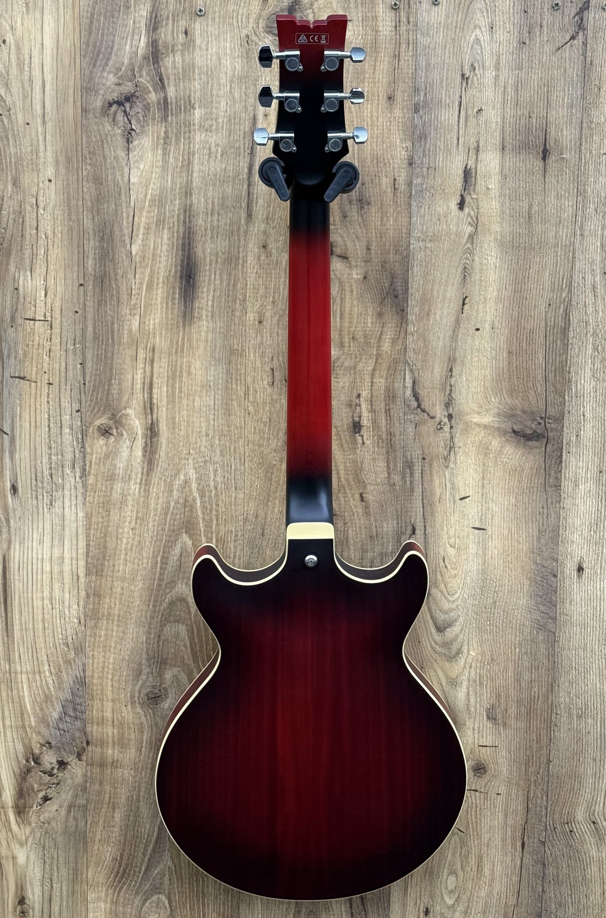 Ibanez AM53-SRF ArtCore Semi-Hollow Sunburst Red Flat