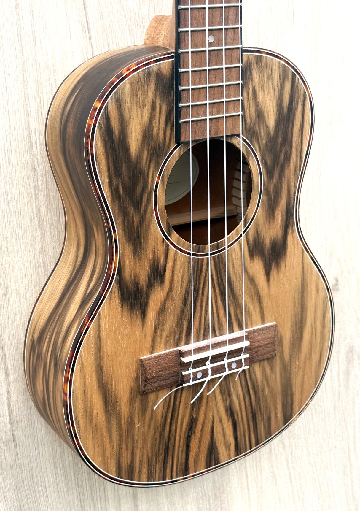 Ashbury AU‑89 TZ Tenor Ukulele