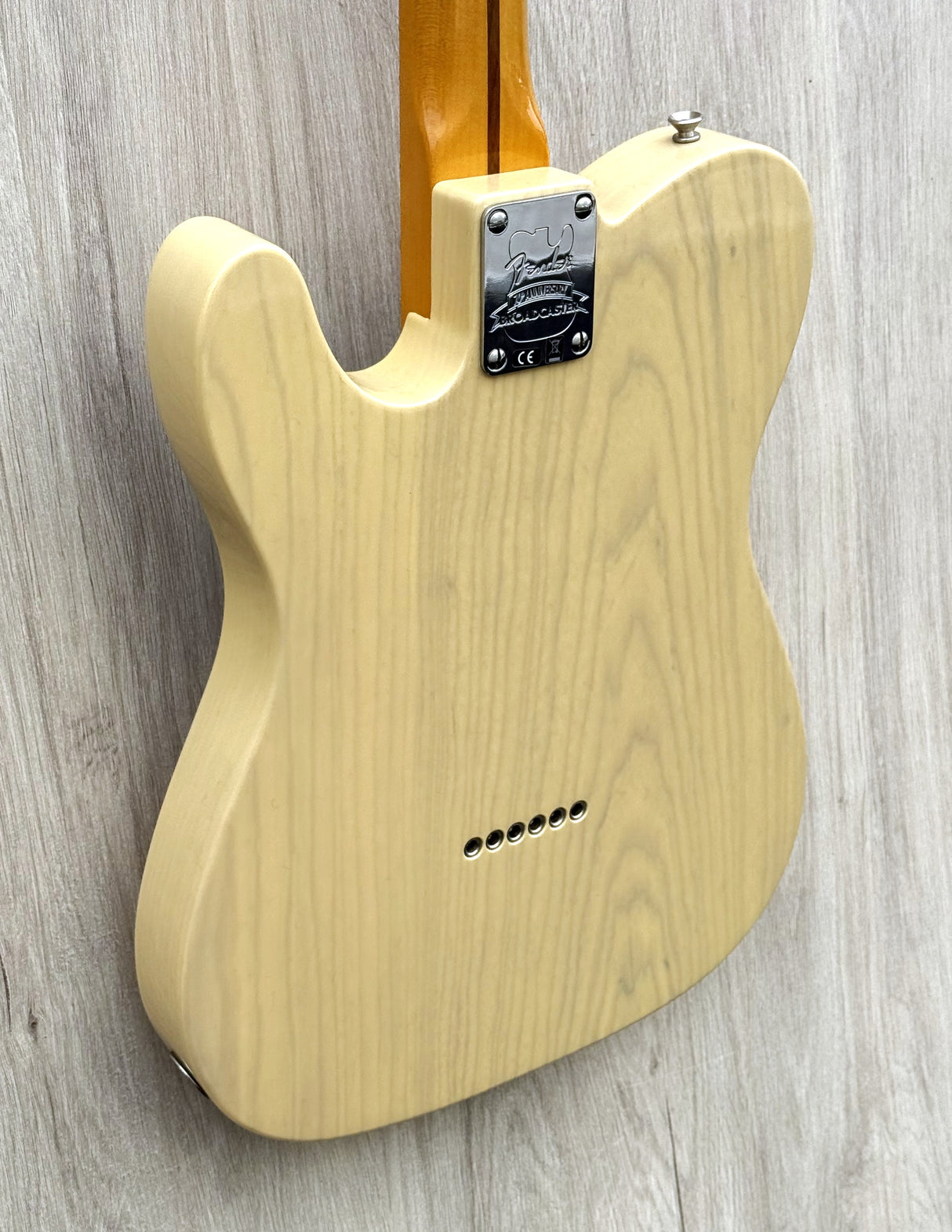 Fender 70th Anniversary Broadcaster Blackguard Blonde 2020