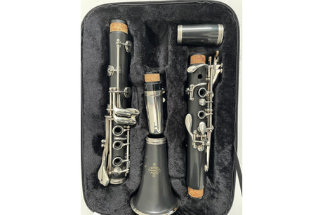 Buffet B-12 Clarinet Outfit