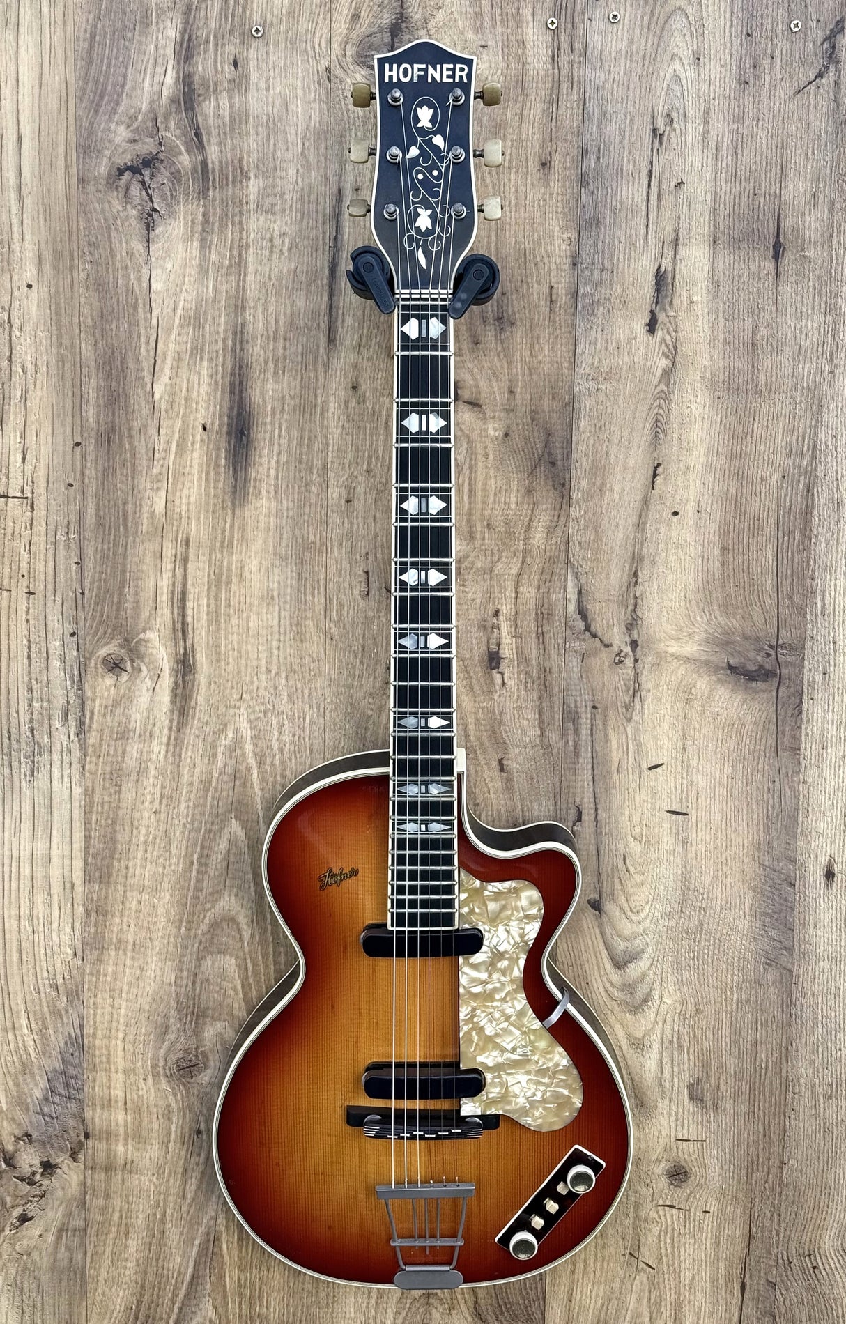 Hofner Club 60 Sunburst 1959