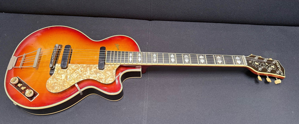 Hofner Club 60 Sunburst 1959