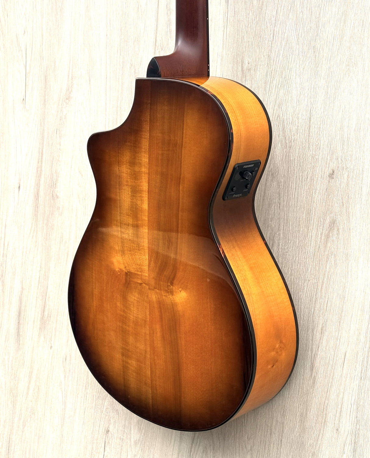 Breedlove ECO Pursuit Exotic S Concertina Tigers Eye CE - Myrtlewood