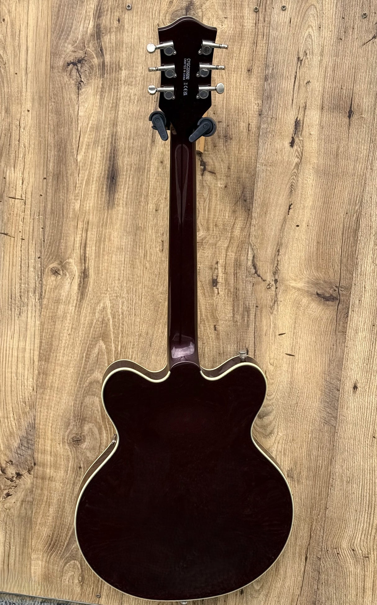 Gretsch G5622T Electromatic Center Block Double-Cut with Bigsby Dark Cherry Metallic