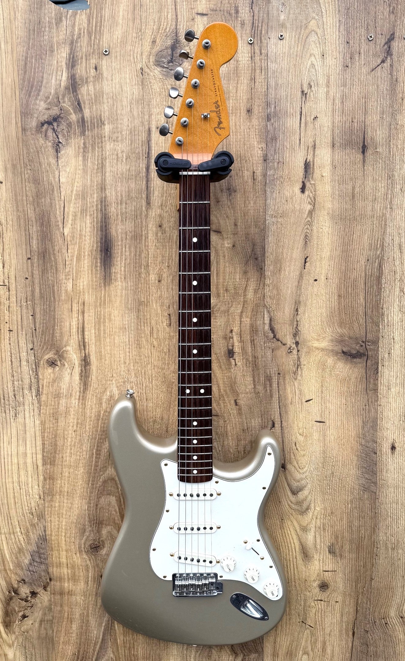 Fender American Vintage 62 Strat MN Shoreline Gold 1997 – Reidys