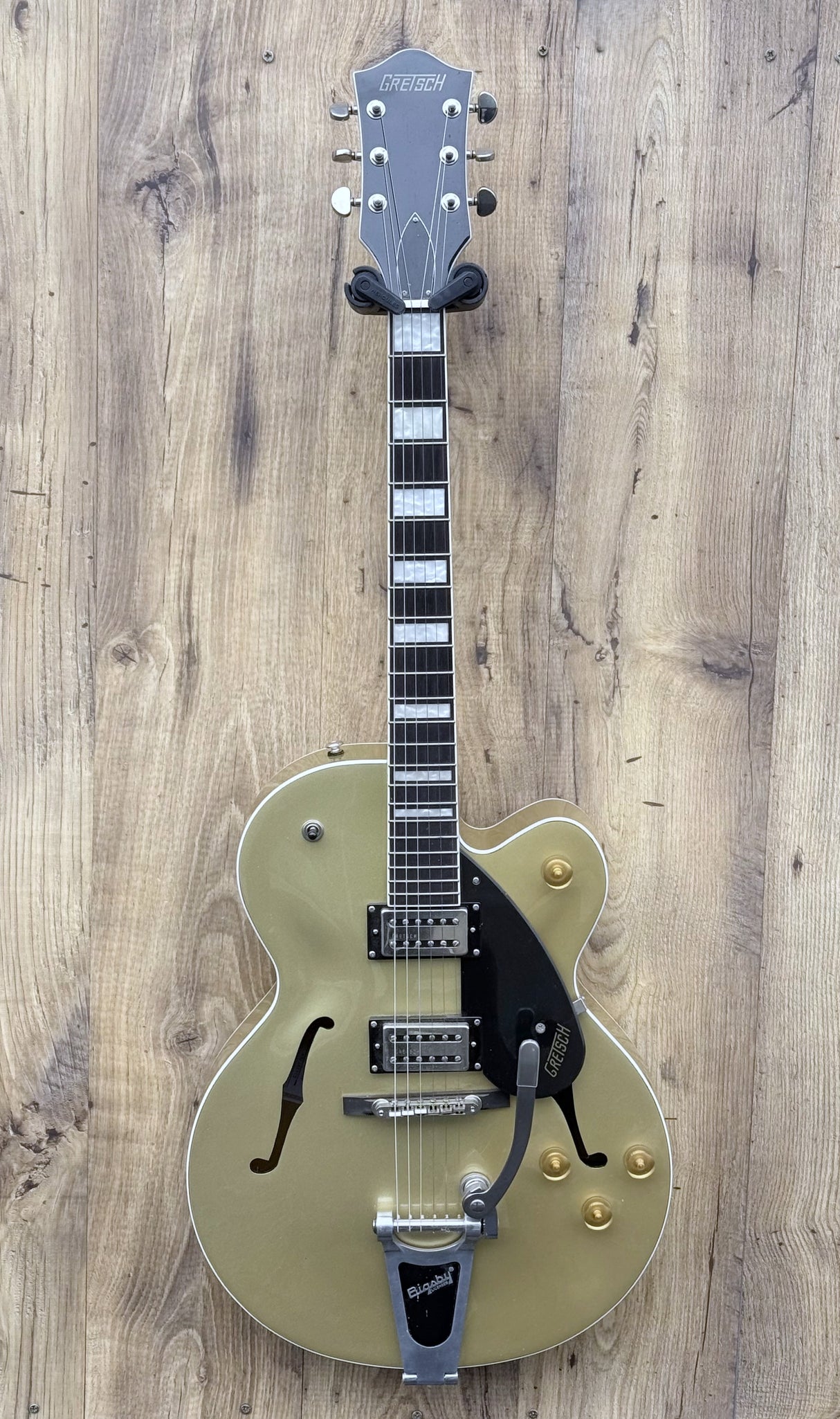Gretsch G2420T Streamliner Hollow Body with Bigsby Golddust 2016