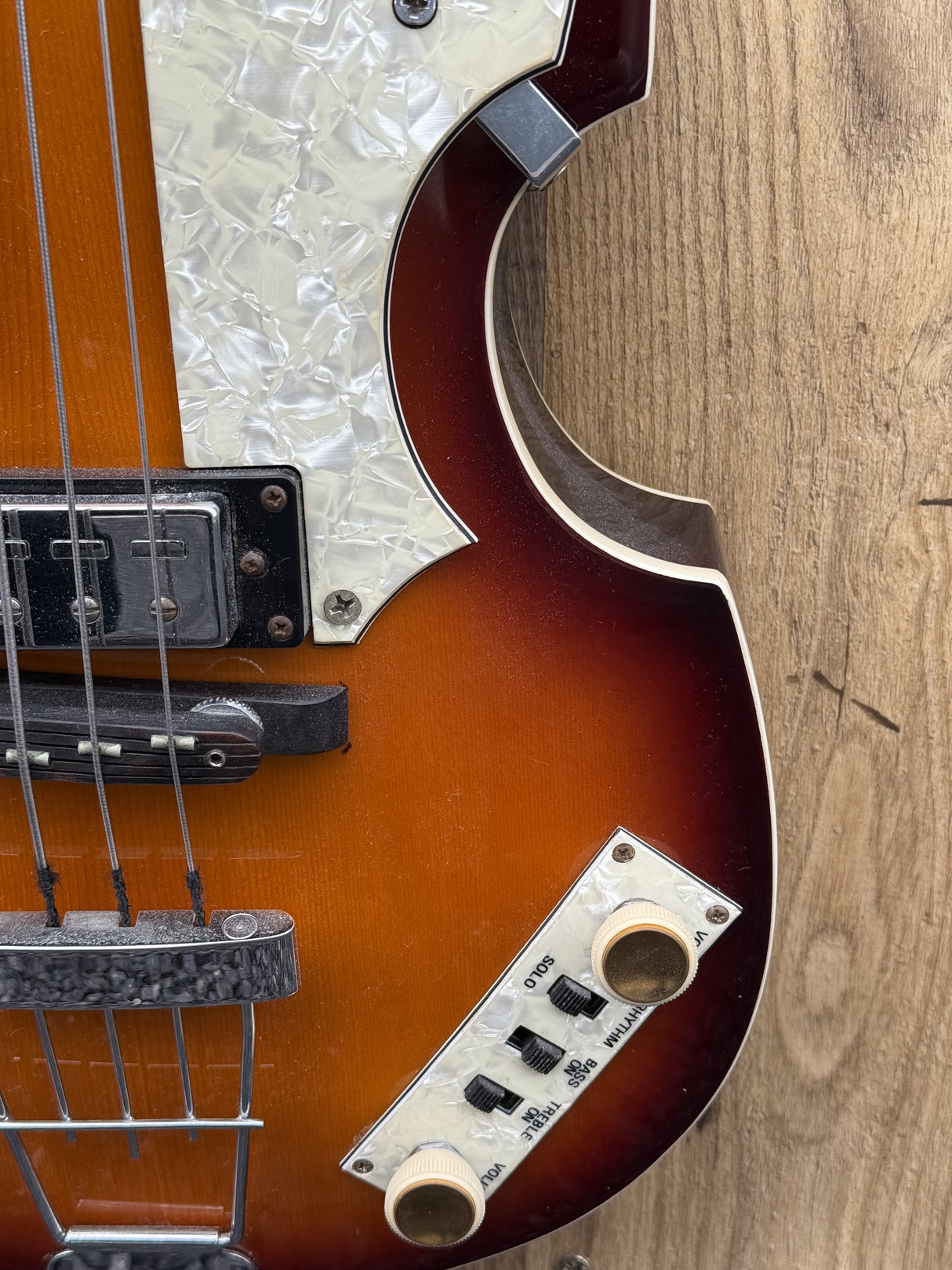 Hofner Ignition Violin Bass Sunburst
