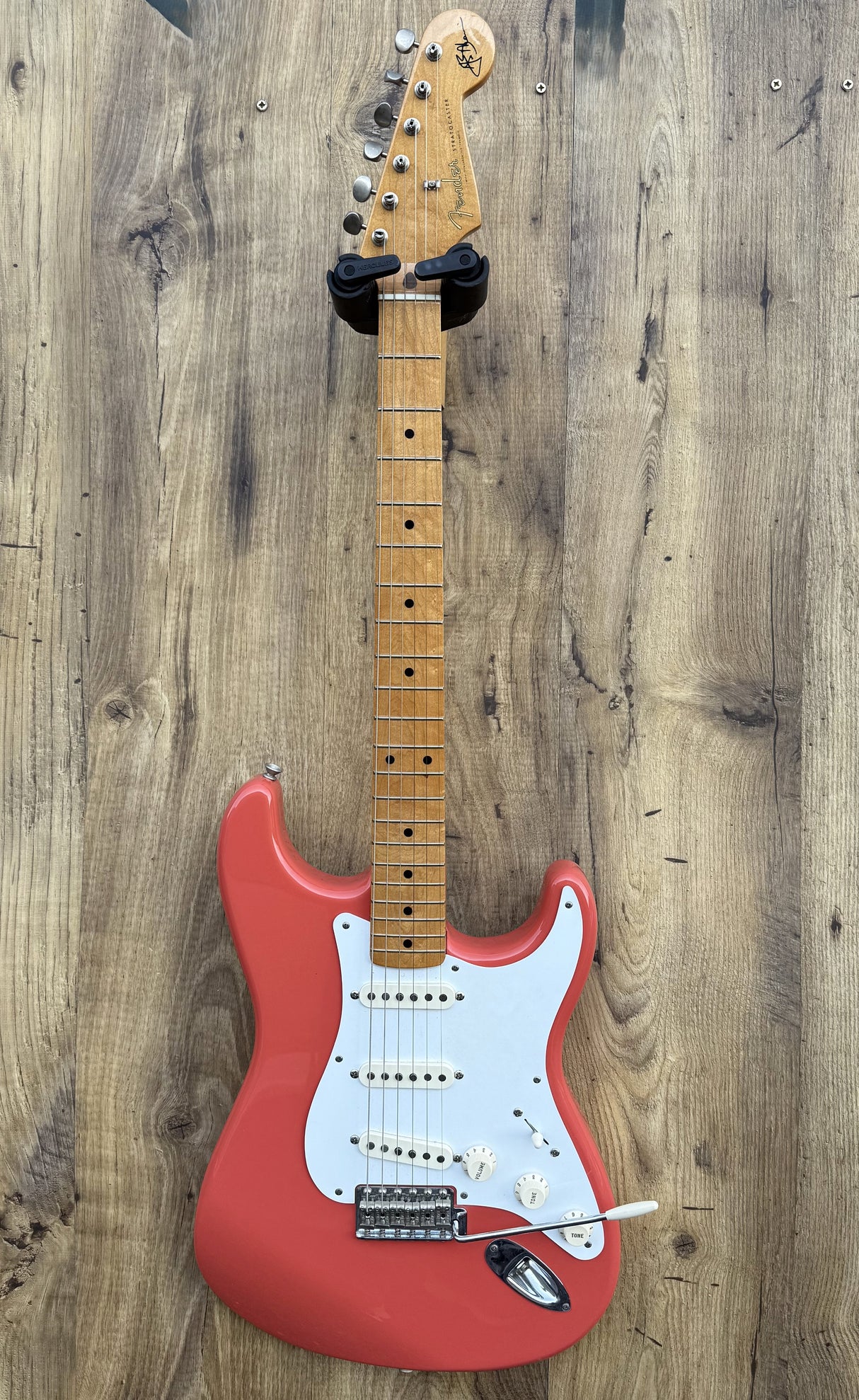 Fender Hank Marvin Signature Stratocaster MIM 1999 Fiesta Red