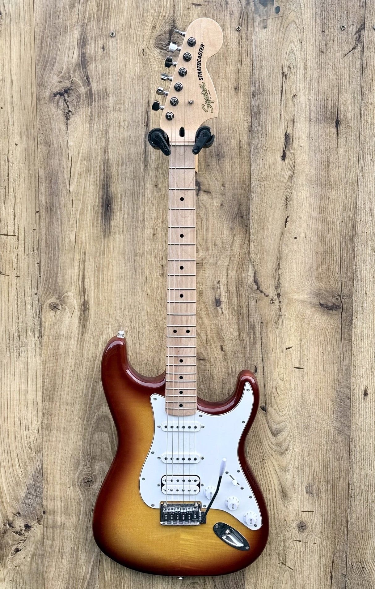 Squier Affinity Stratocaster FMT HSS Sienna Sunburst 2023
