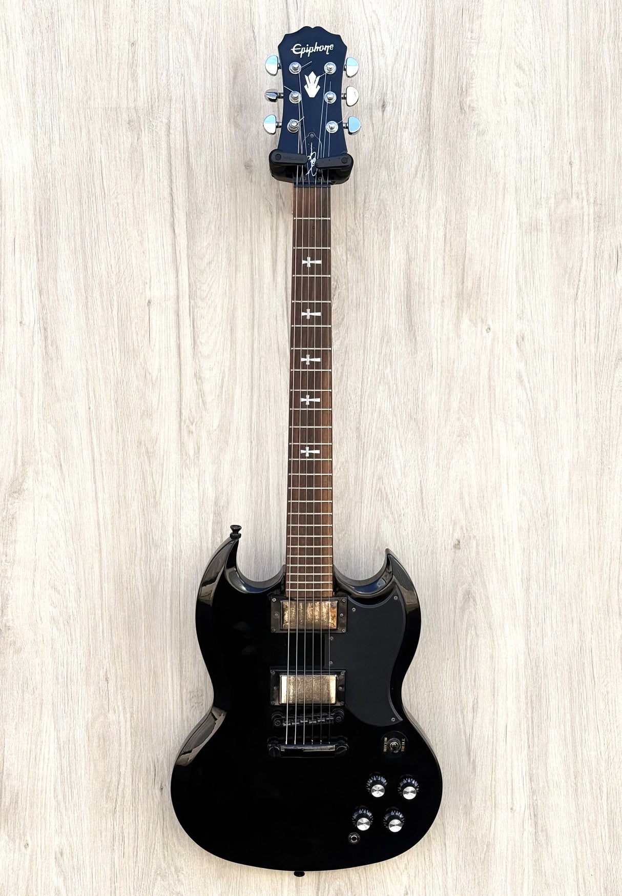 Epiphone G400 Tony Iommi SG Ebony 2010