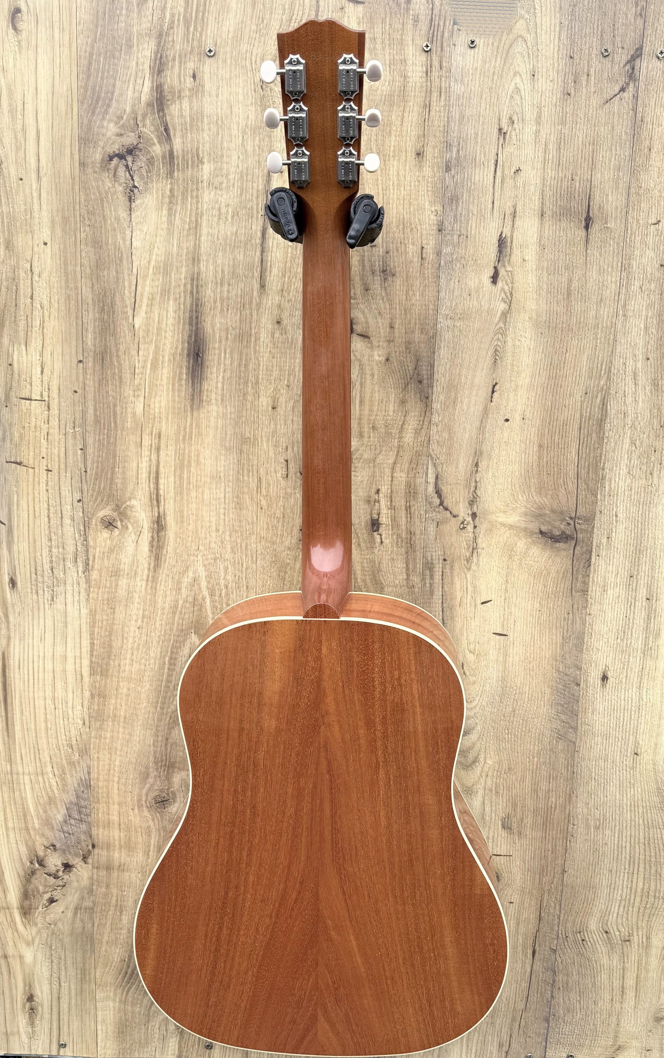Gibson J-35 Banner Reissue Antique Natural 2013 – Reidys Home Of Music