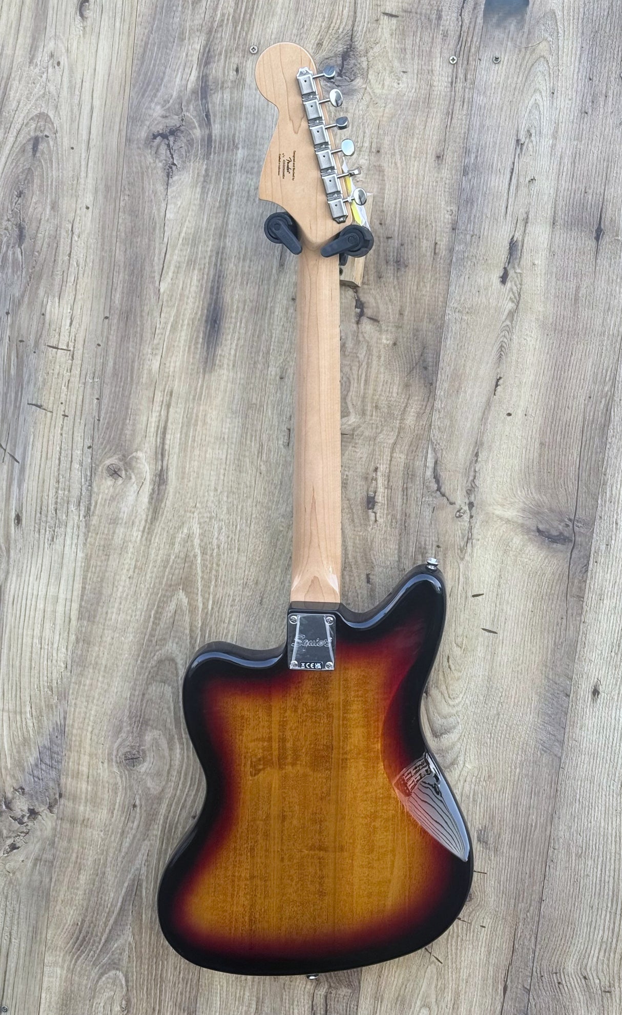 Squier Classic Vibe 70s Jaguar 3-Colour Sunburst