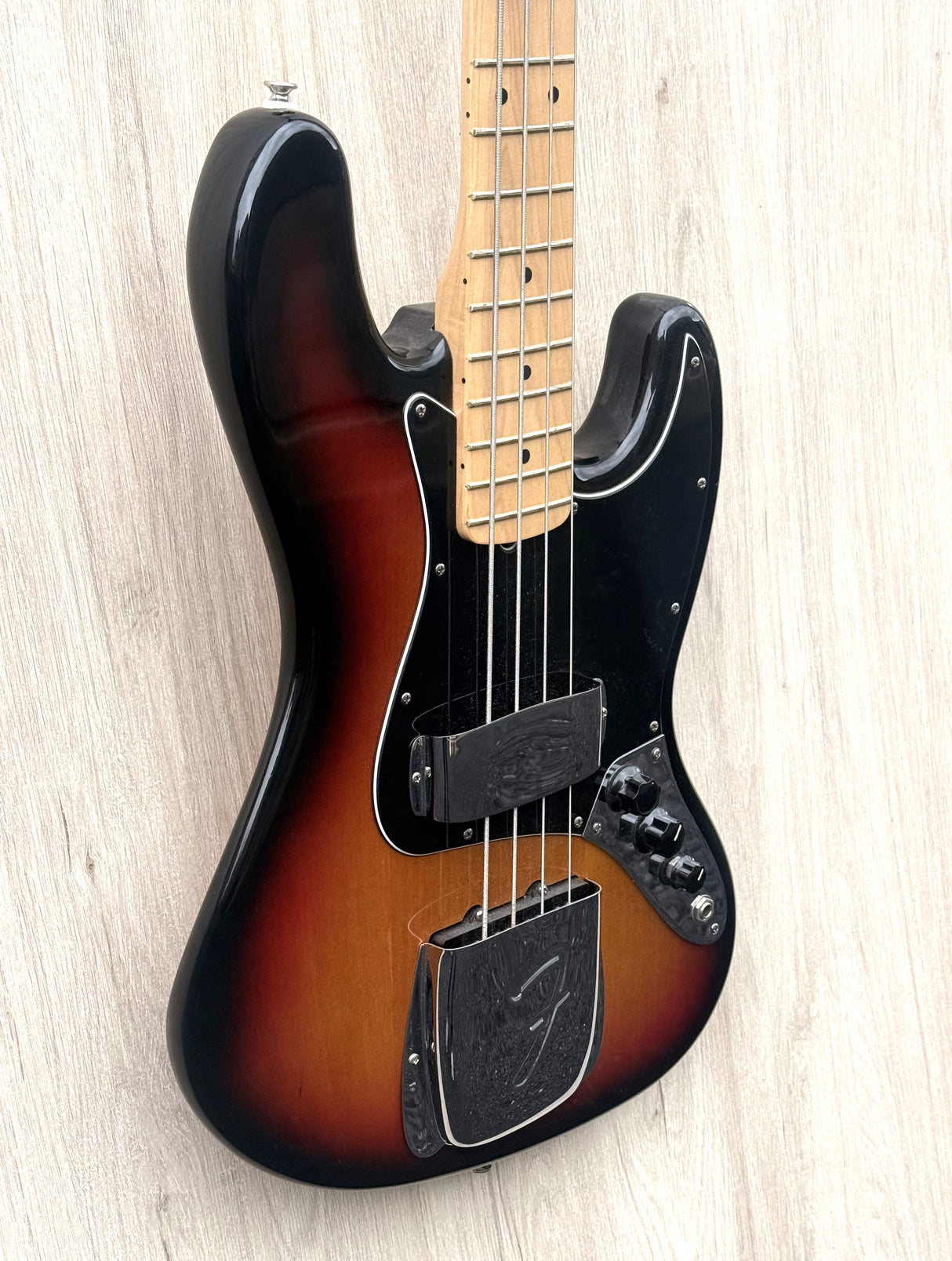 Fender American Series Jazz Bass 3 Colour Sunburst 2007