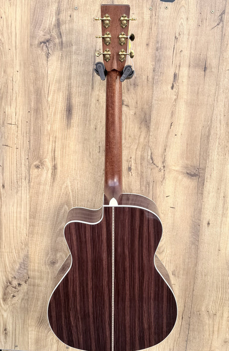 Sigma JTC-40E+ 14-Fret Jumbo Cutaway Electro-Acoustic 2018