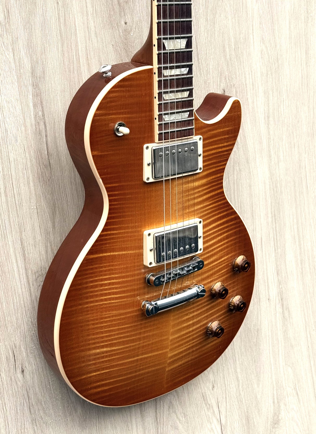 Gibson Les Paul Standard 2017 Honeyburst