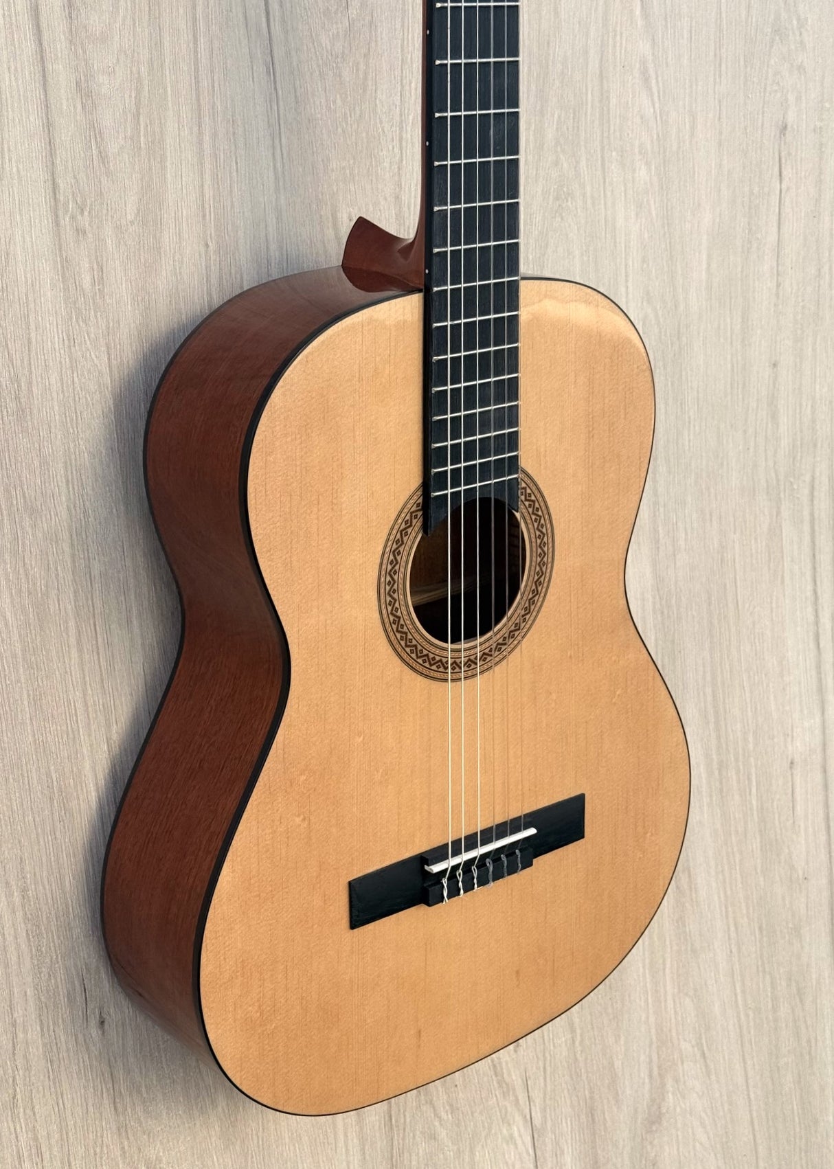 Vintage Nylon Classical Natural 4/4
