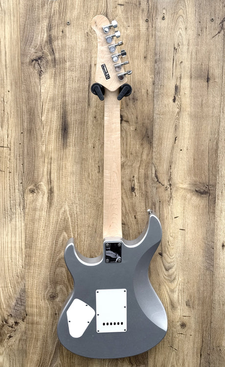 Yamaha Pacifica 112V Silver