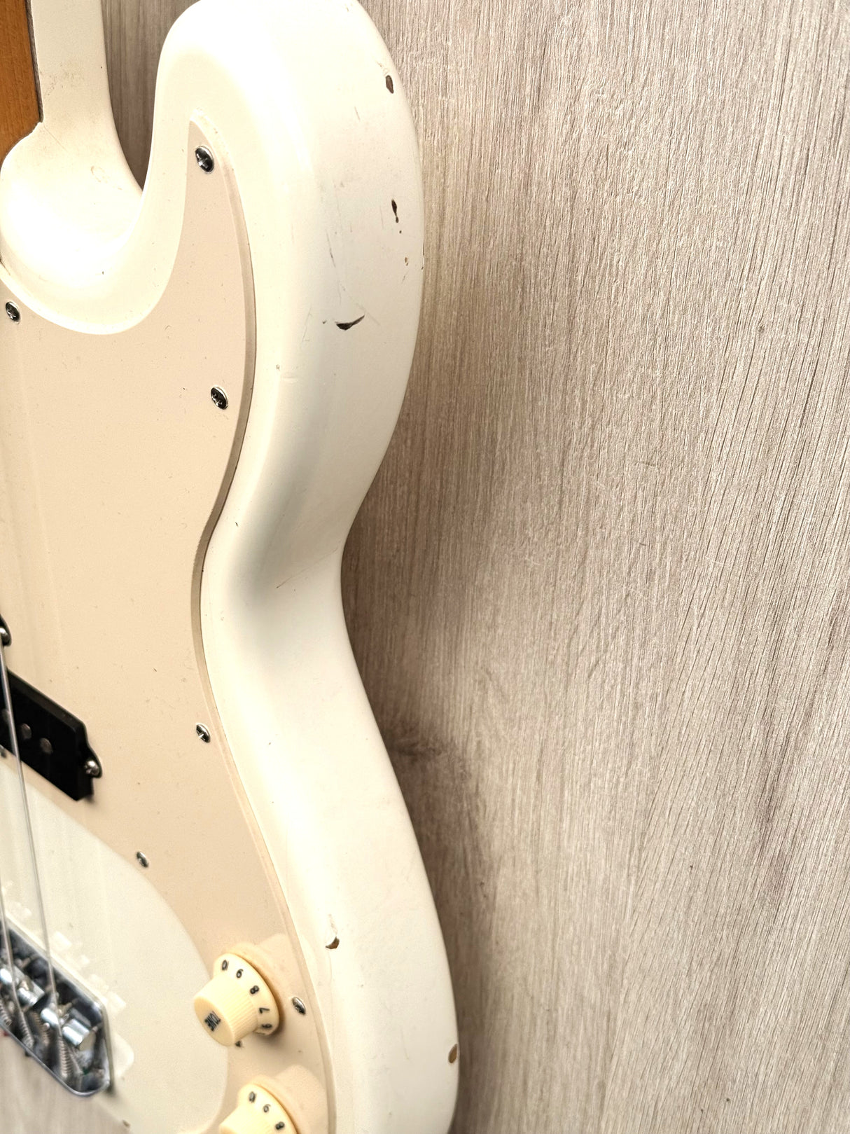 Squier Affinity Precision Bass Arctic White 1996