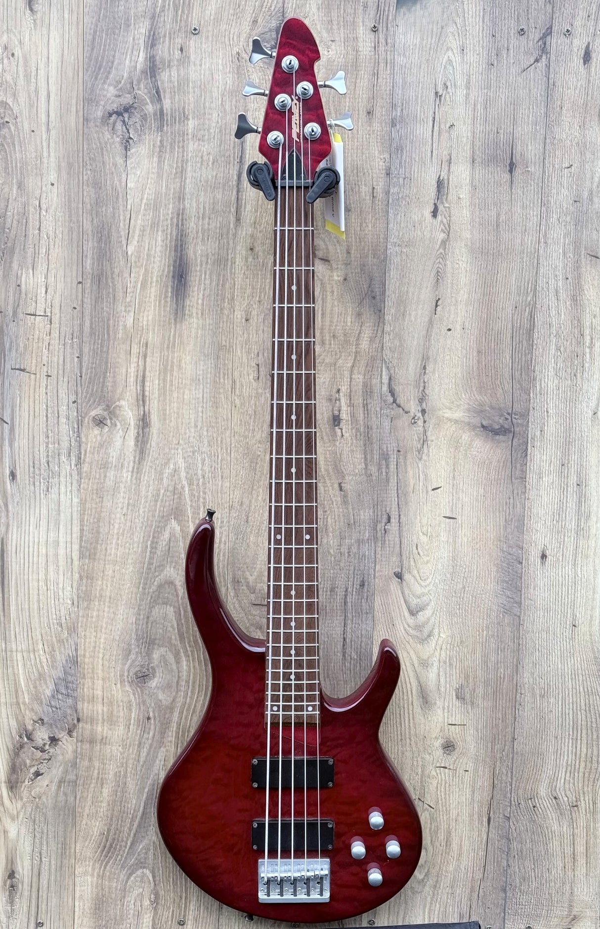 Peavey International Series Grind V Bass Trans Red