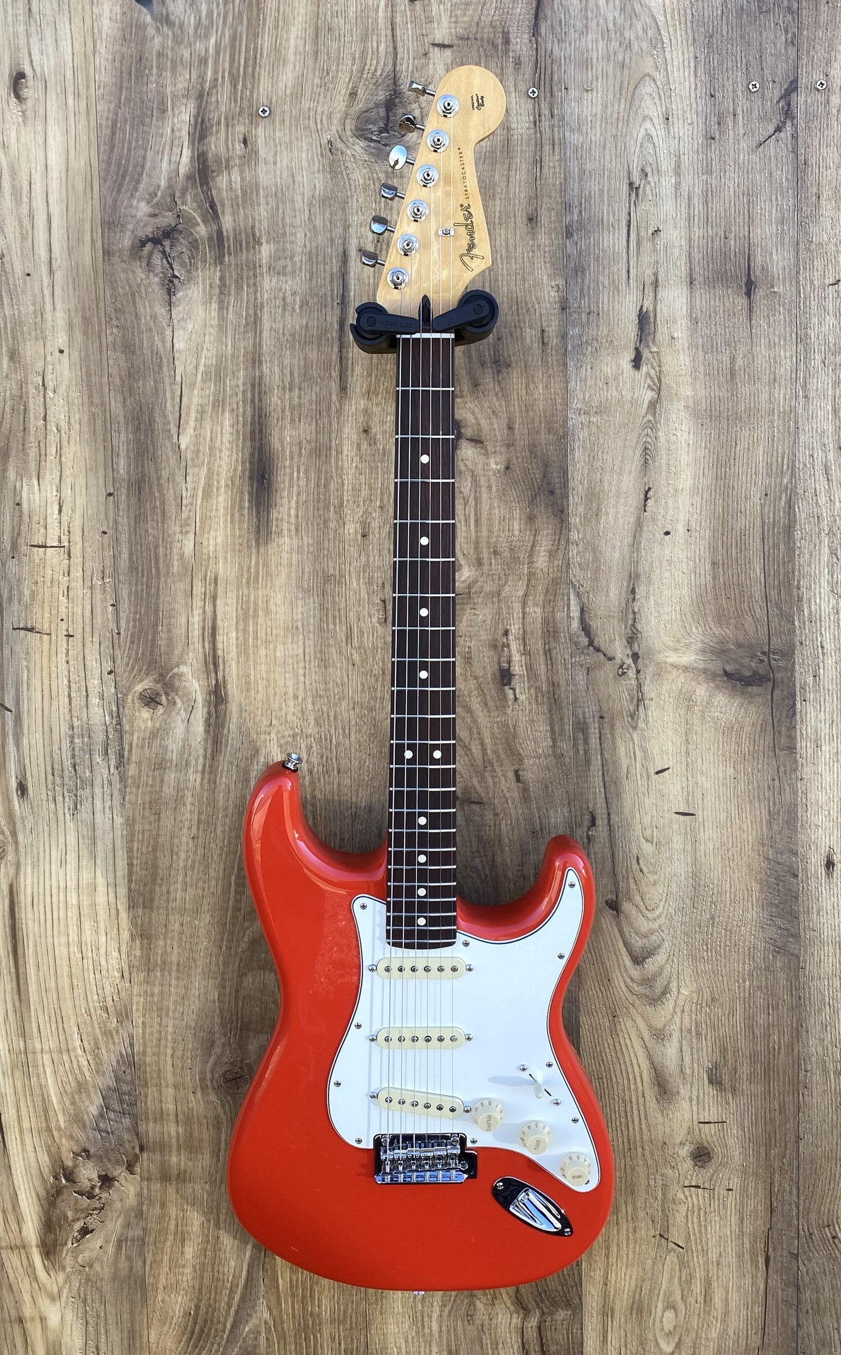 Fender Player II Stratocaster RW Coral Red With Hard Case