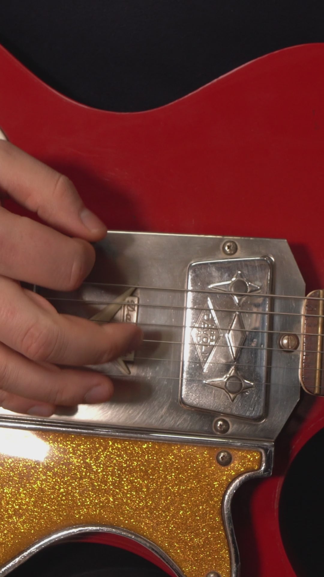 Wandre Davoli Tri-Lum 1960's - Red