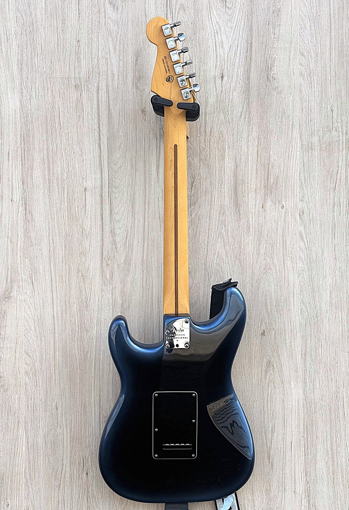 Fender American Professional II Strat 2021 Dark Night