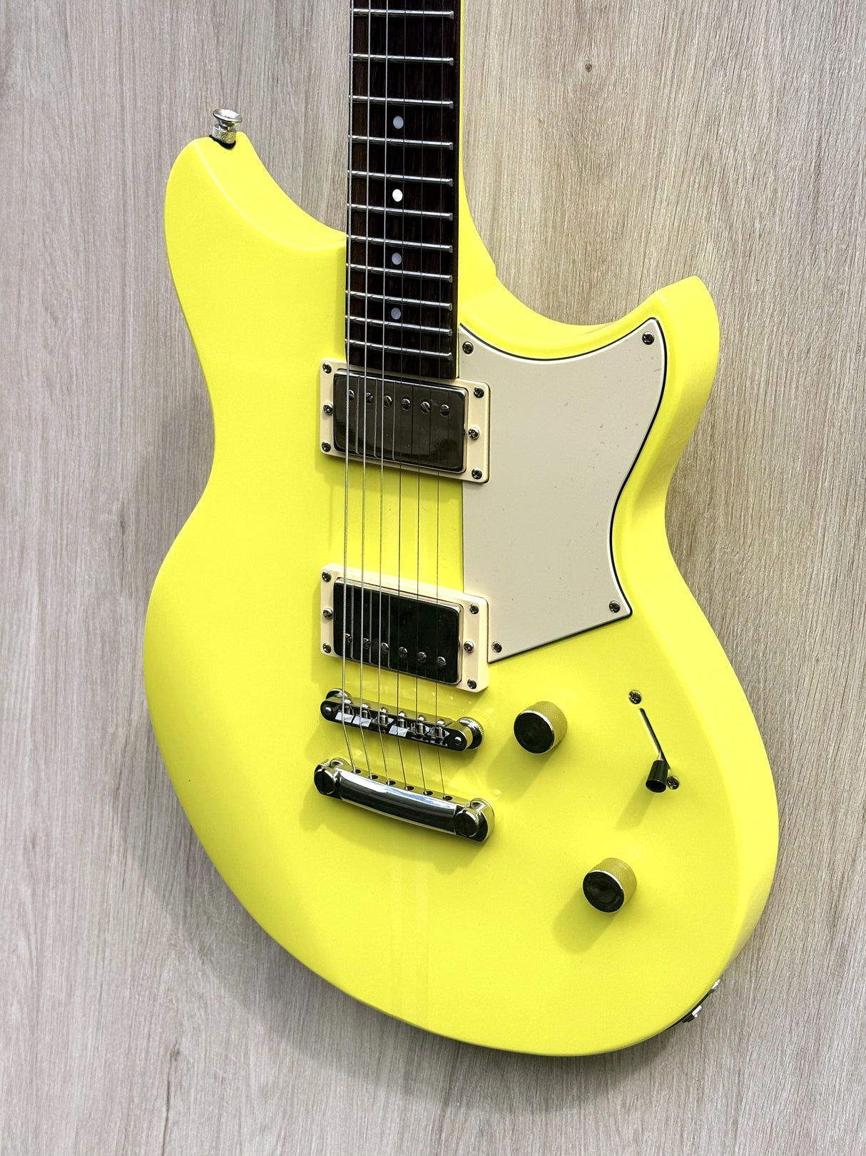 Yamaha Revstar Element RSE20 Neon Yellow