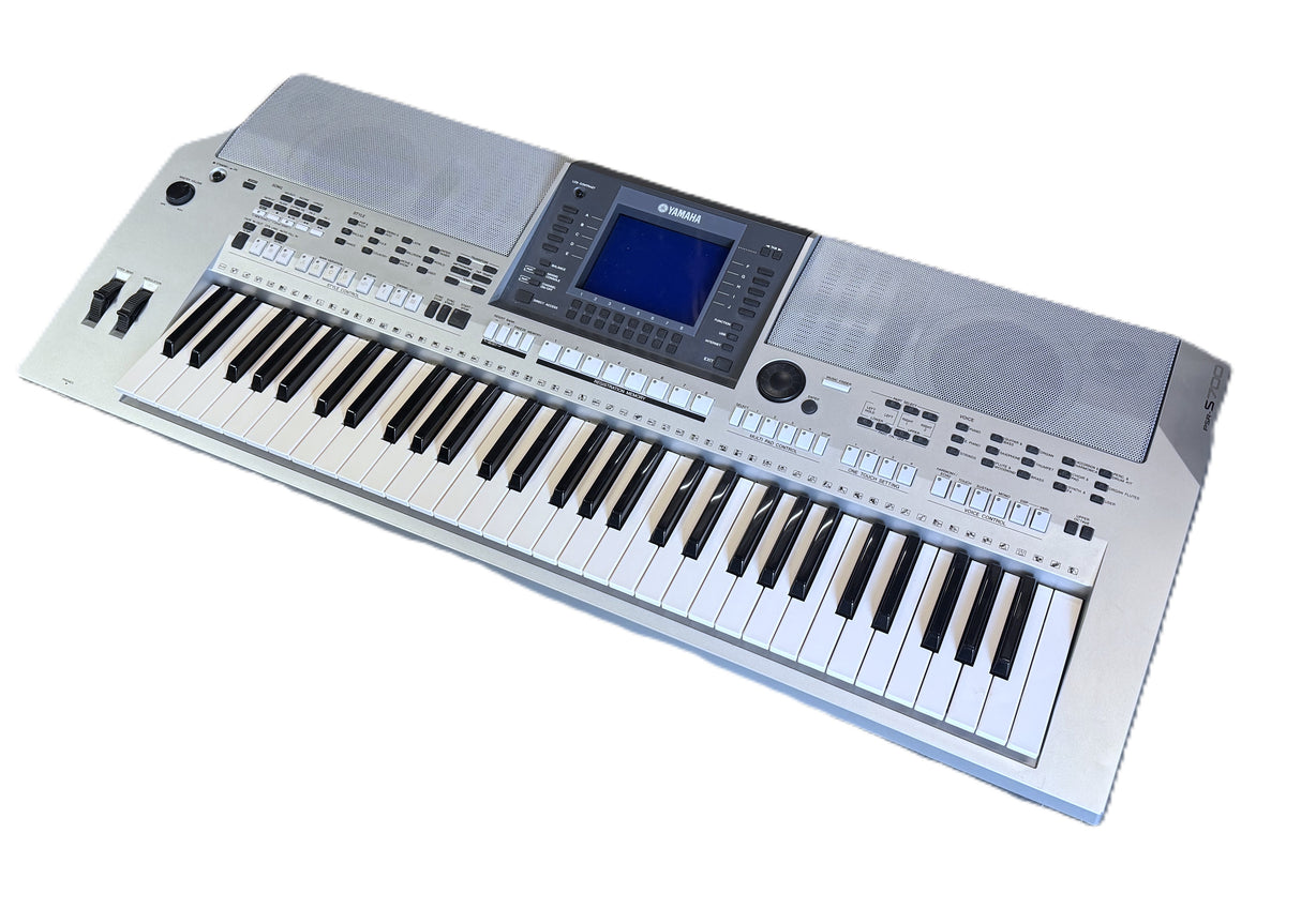 Yamaha PSR-S700 Workstation Keyboard