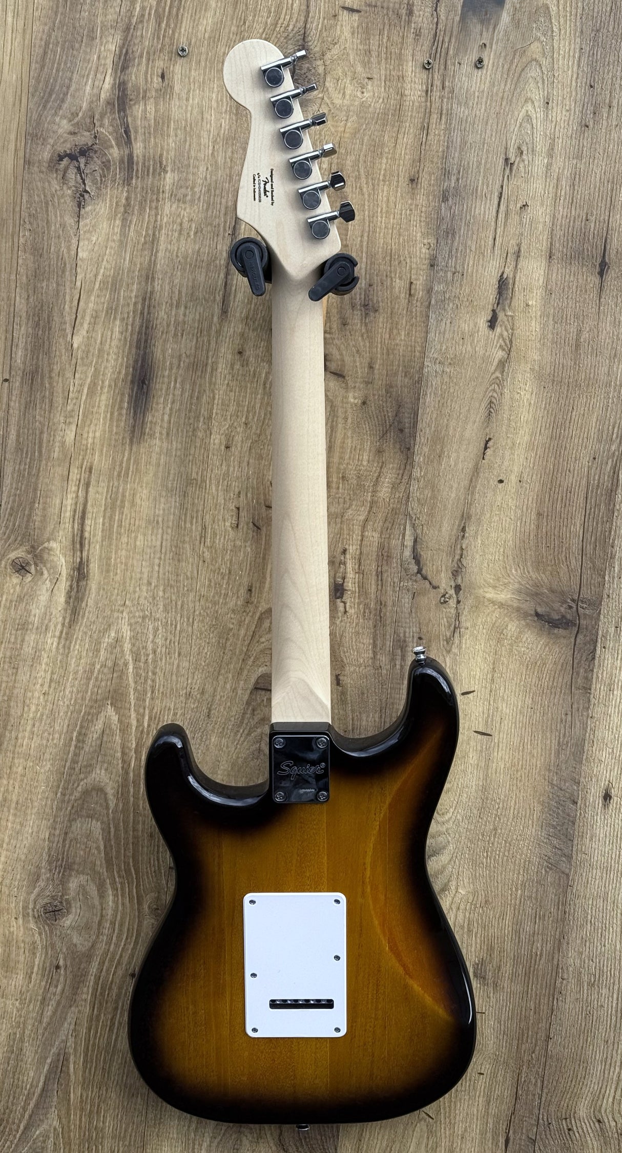 Squier Sonic Strat MN 2 Colour Sunburst 2024