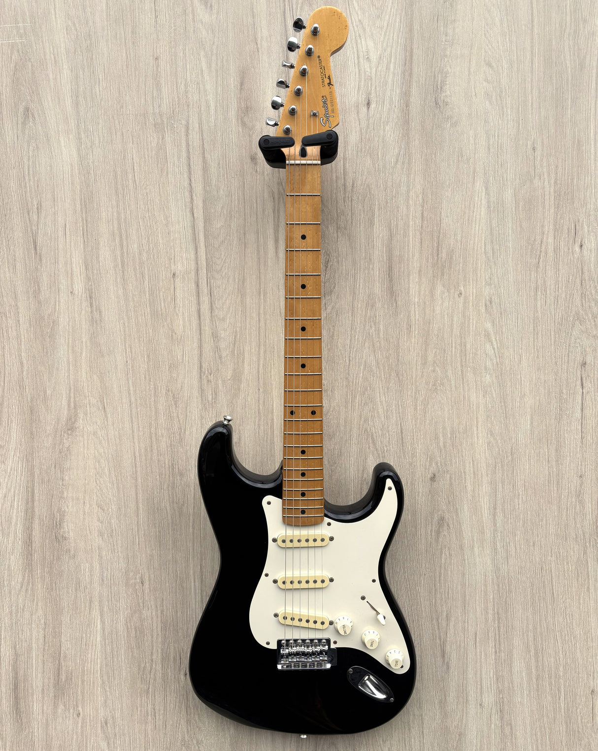 Squier Stratocaster- Made in Japan 1994 – Black w/ Maple Fretboard
