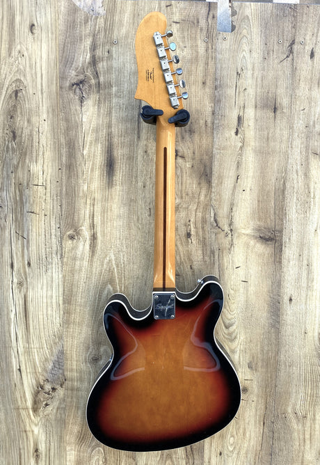 Squier Classic Vibe Starcaster 3-Colour Sunburst