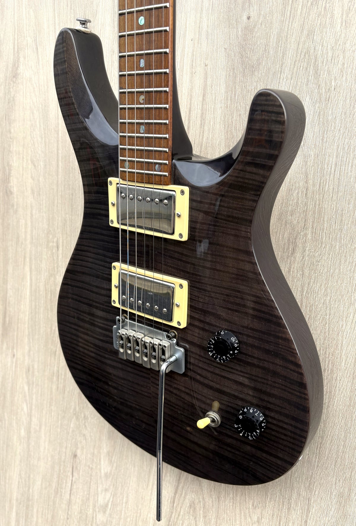 Tokai LG50F Black Flametop 2000s