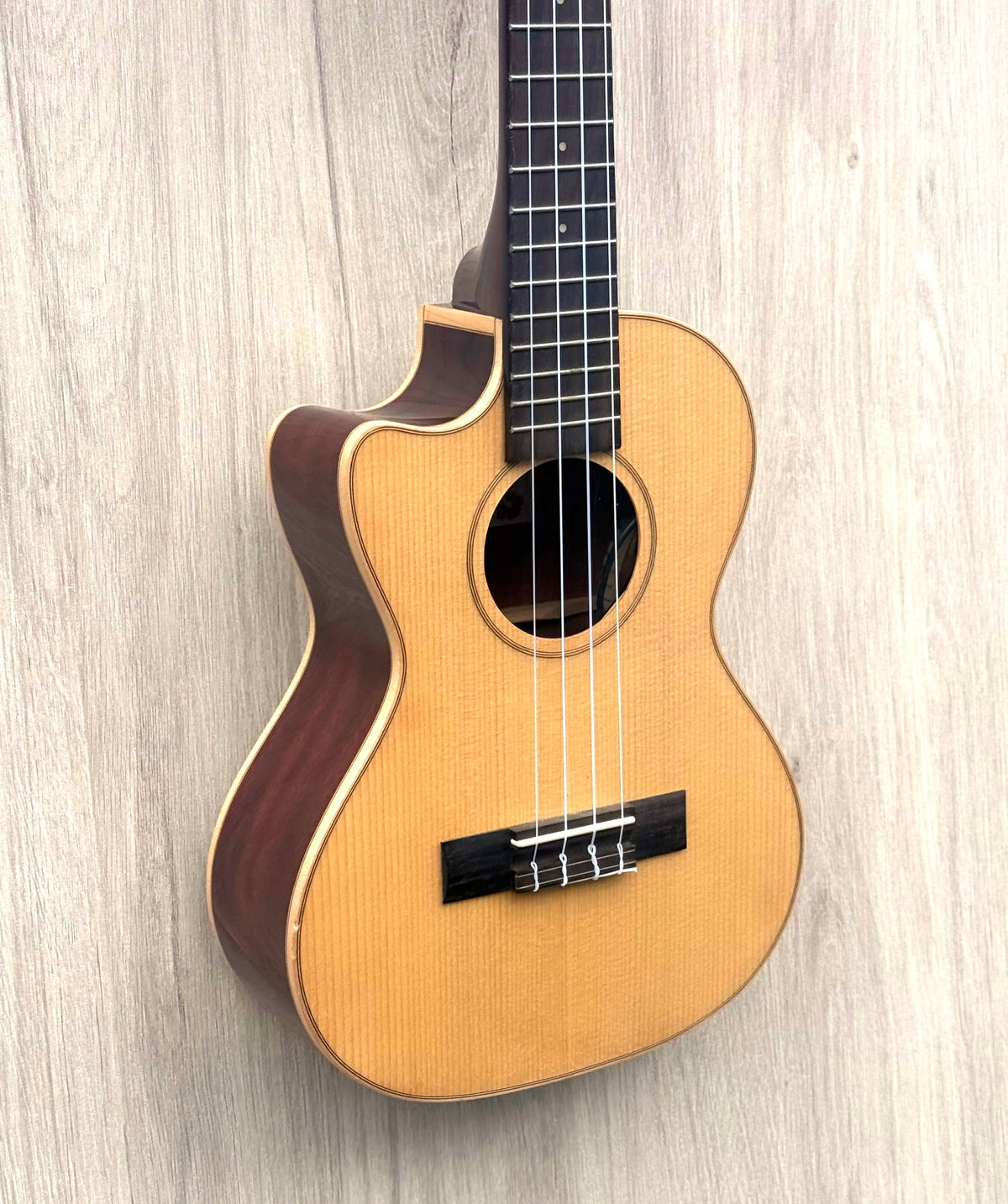 Way Huge UR4TCE Tenor Electro-Acoustic Ukulele Left Hand