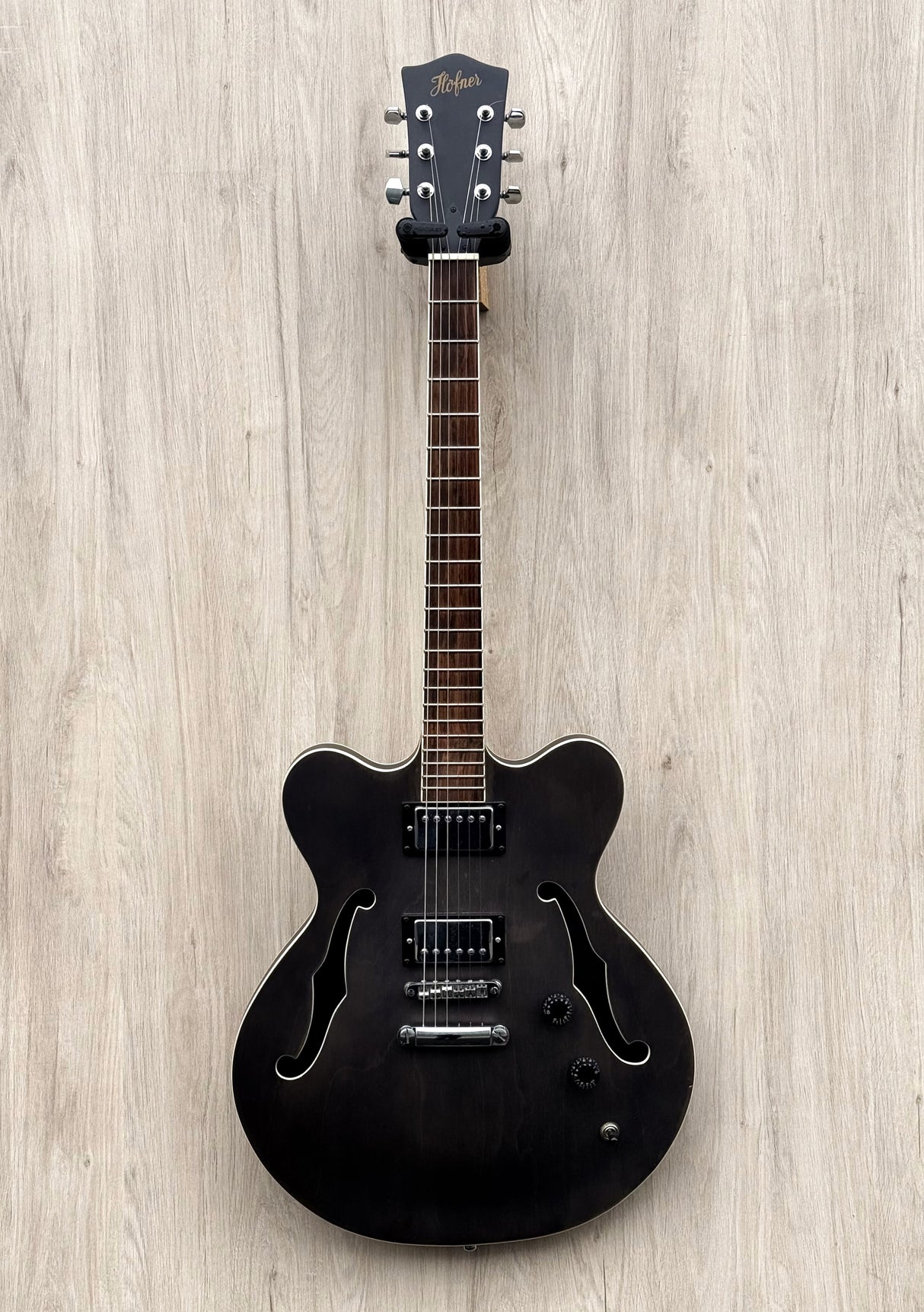 Hofner Verythin UK Exclusive Black Stain Matt