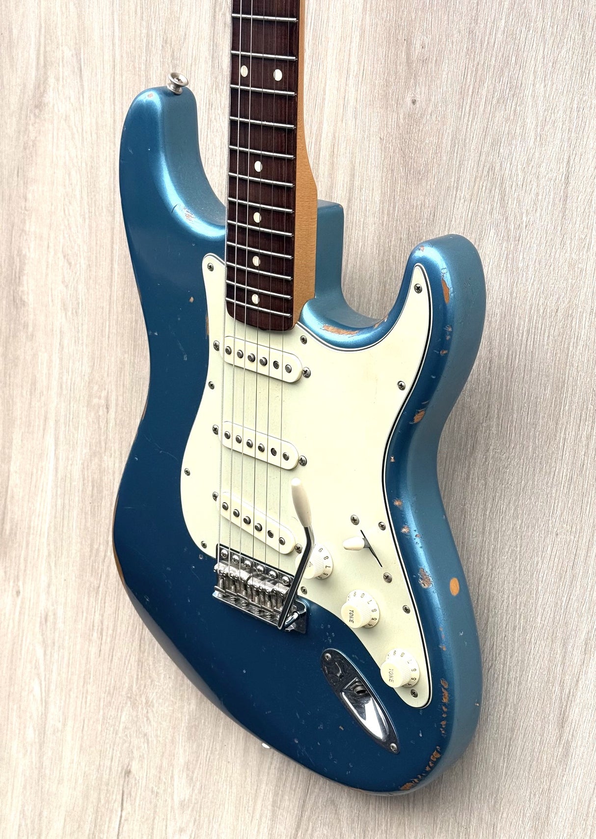 Fender Vintera Road Worn 60s Stratocaster Lake Placid Blue 2020
